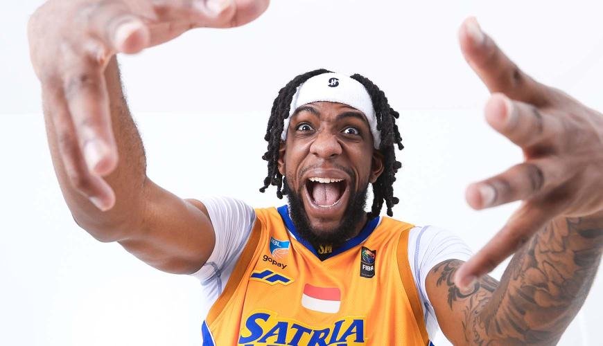 Selamat Datang Warren Washington