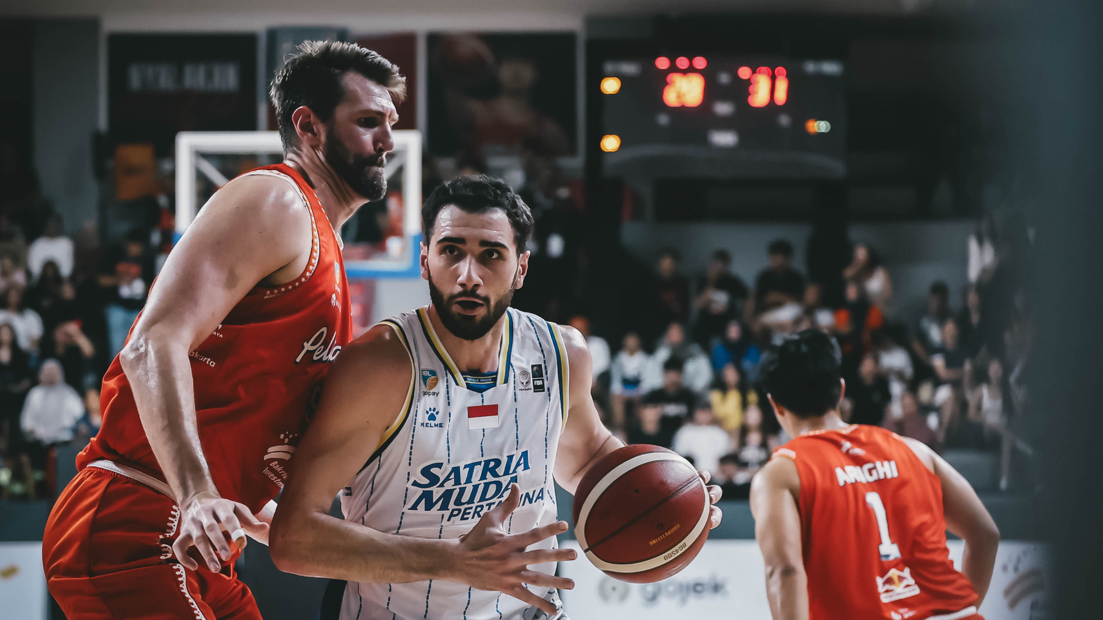 GIVING IT ALL, SATRIA MUDA PERTAMINA BANDUNG FALLS SHORT IN REGULAR SEASON FINALE